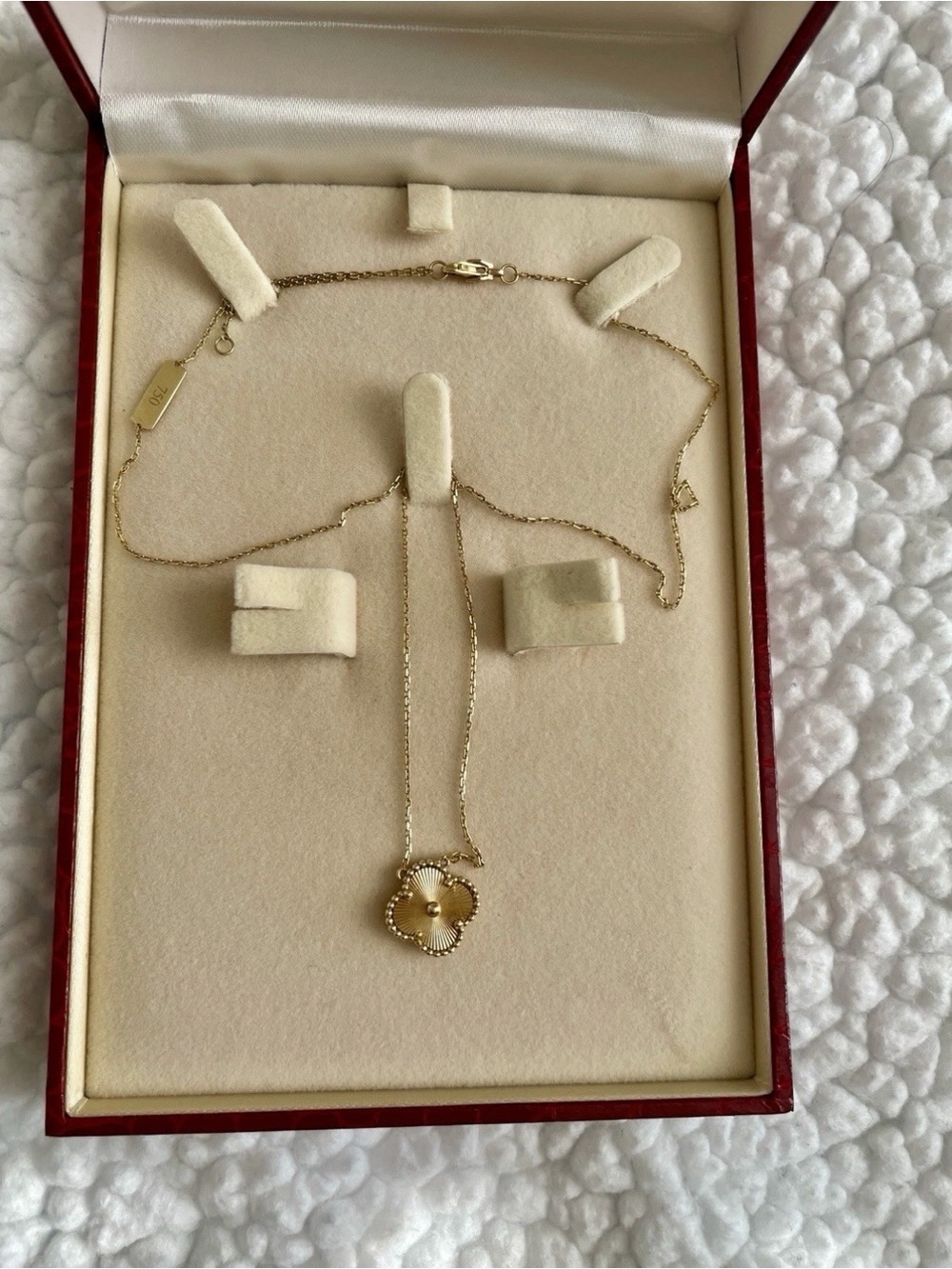 18k Italian Solid Gold Clover Necklace (Not VCA)